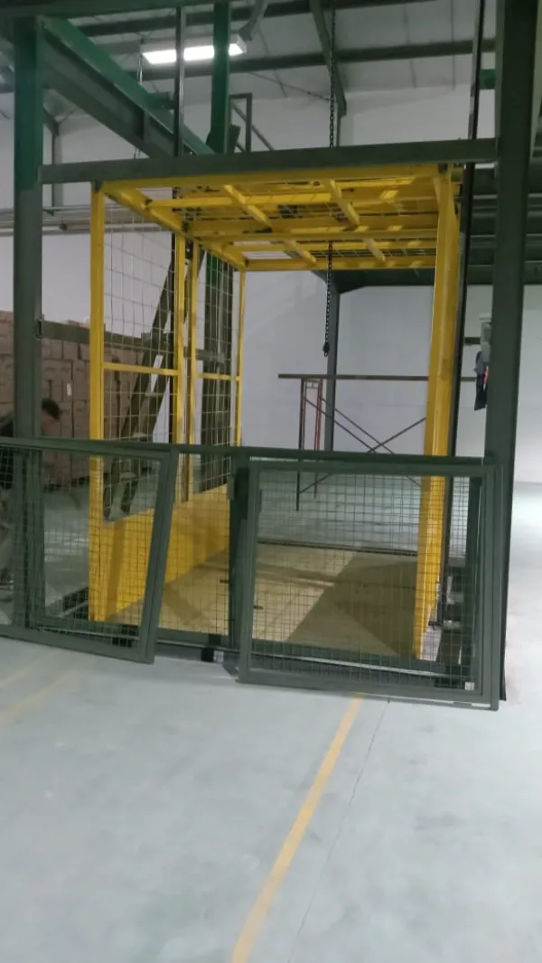 Lift Barang / Cargo Lift custom PT. Sedco Jaya